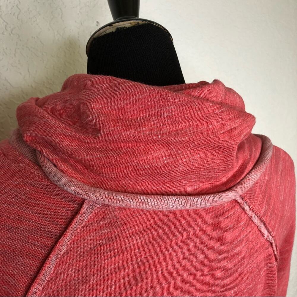 Free People Beach red pink funnel neck raw seam hem tunic size One‎ Size - Picture 12 of 16